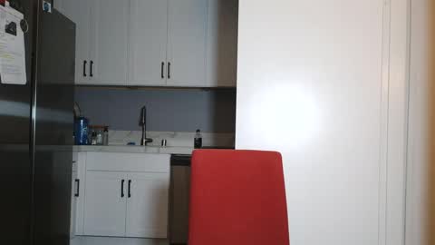 Snapshot of quest_one chatting on 10.03.25 Jim online show from 10.03.25