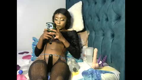 quin_z online show from 10.08.25