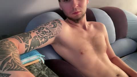 Snapshot of quriff chatting on 09.17.25 quriff online show from 09.17.25