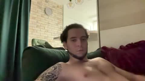 Snapshot of quriff chatting on 11.02.25 quriff online show from 11.02.25