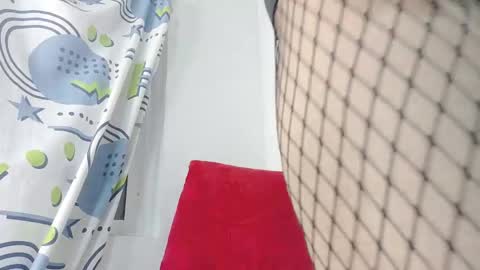 Snapshot of quuen_valery chatting on 04.08.26 quuen_valery online show from 04.08.26