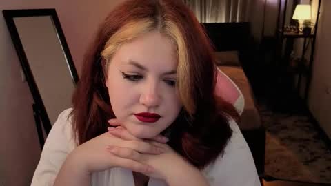 Snapshot of qweenheart chatting on 02.12.26 try to guess 3 online show from 02.12.26