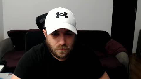 Snapshot of r0bila chatting on 01.18.26 R0bila online show from 01.18.26