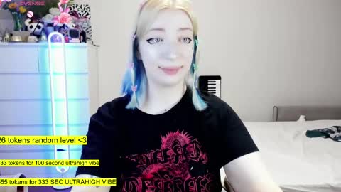 - online show from 04.25.26