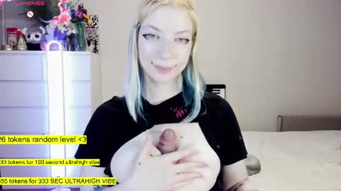 Snapshot of raaaaaaawr chatting on 07.29.26 - online show from 07.29.26