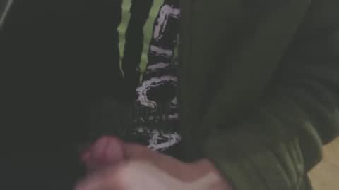 Snapshot of raccon68 chatting on 01.12.25 Raccoon68 online show from 01.12.25