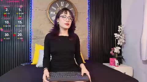Snapshot of rache_roth chatting on 06.22.26 Rachel online show from 06.22.26