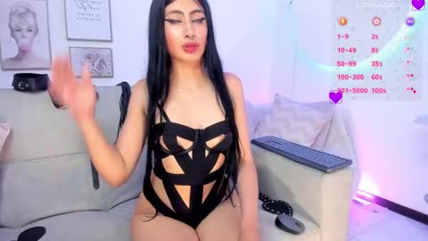 RACHEL ES online show from 01.15.25