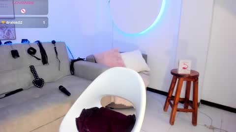 RACHEL ES online show from 02.06.25