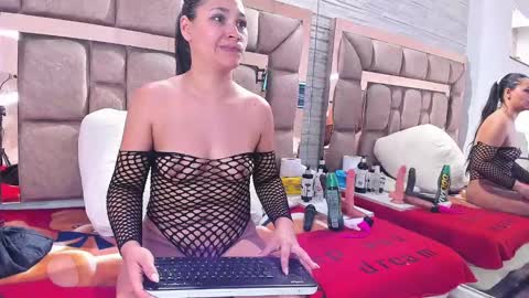  RACHEL online show from 12.21.24