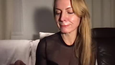 Snapshot of rachelldelicious chatting on 12.12.24 Rachel online show from 12.12.24
