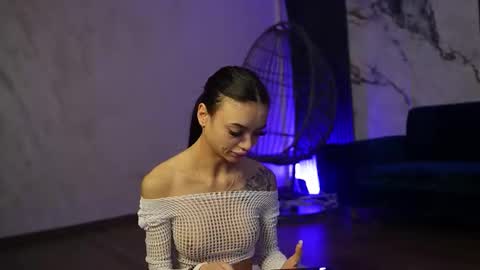 Snapshot of rachelravee chatting on 02.05.26 Ann online show from 02.05.26