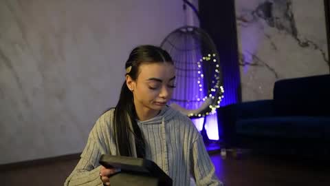 Snapshot of rachelravee chatting on 03.22.26 Ann online show from 03.22.26