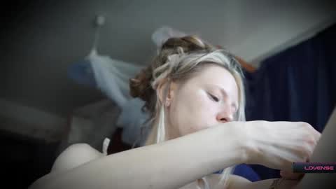 Snapshot of radiant_ada chatting on 03.15.26 ada online show from 03.15.26