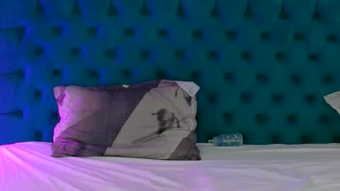 Snapshot of raeeamber_ chatting on 03.24.26 sweet peach online show from 03.24.26