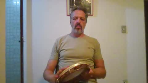 Snapshot of rafaelsel chatting on 11.26.25 Big Uncle Jungle online show from 11.26.25