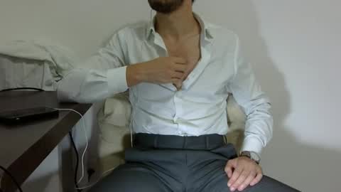 Snapshot of rafaelssk chatting on 12.12.24 elenacam online show from 12.12.24