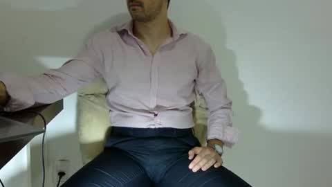 Snapshot of rafaelssk chatting on 01.12.26 elenacam online show from 01.12.26