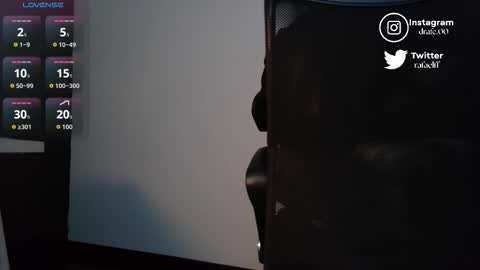 Snapshot of rafaelstone chatting on 11.11.25 IG online show from 11.11.25