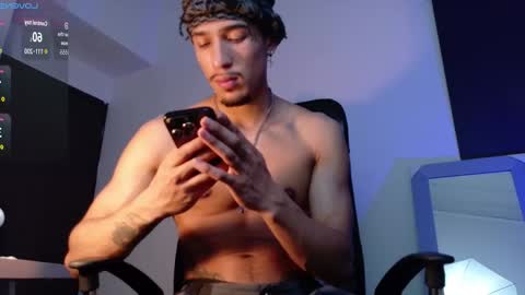 Snapshot of rafaelstone chatting on 11.29.25 IG online show from 11.29.25