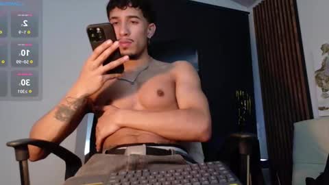 Snapshot of rafaelstone chatting on 12.02.25 IG online show from 12.02.25