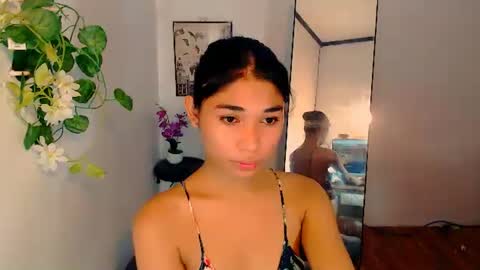 Snapshot of raindrizzle1706 chatting on 12.21.25 raindrizzle1706 online show from 12.21.25