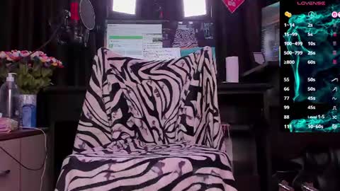 Laura online show from 07.20.26