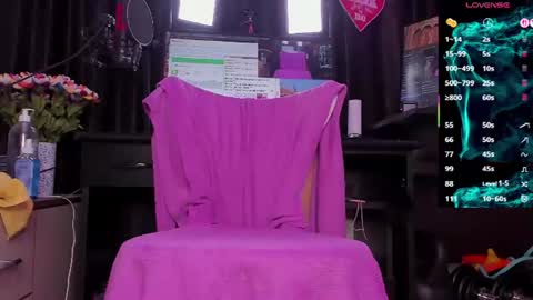Laura online show from 08.08.26
