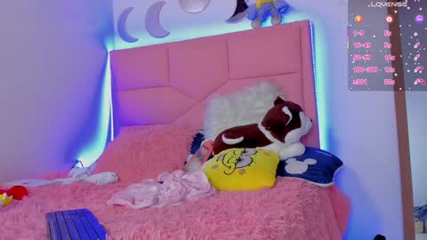  Nina  online show from 01.23.25