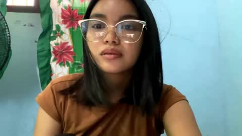 Snapshot of randicobell chatting on 04.10.26 Ava online show from 04.10.26