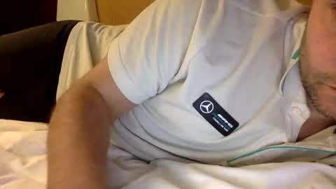 Snapshot of randobad12 chatting on 12.15.25 randobad12 online show from 12.15.25