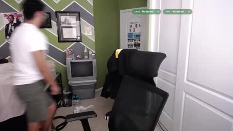 Snapshot of randomink3 chatting on 10.05.25 randomink3 online show from 10.05.25