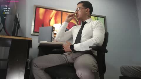 Snapshot of randylukehot chatting on 02.08.26 randylukehot online show from 02.08.26