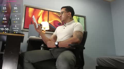 Snapshot of randylukehot chatting on 02.09.26 randylukehot online show from 02.09.26