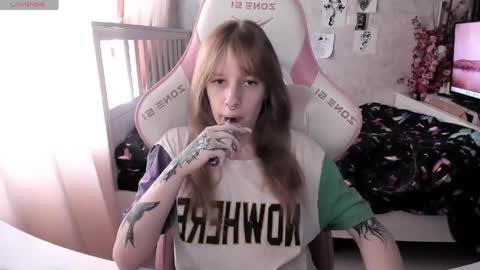 Snapshot of rapunzel_cute chatting on 05.08.26 Rapunzel online show from 05.08.26