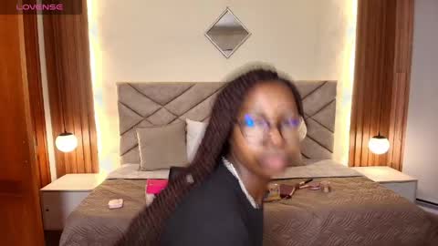 Raquel online show from 05.06.26