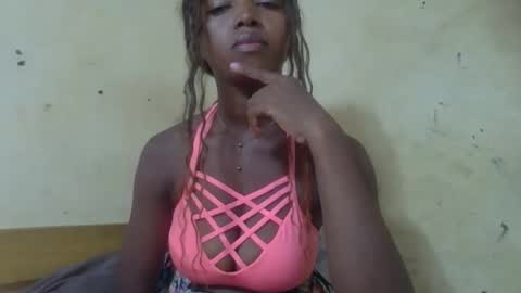 Snapshot of rasoanirinaa chatting on 04.25.26 rasoanirinaa online show from 04.25.26