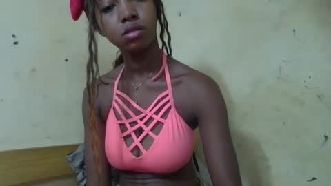 Snapshot of rasoanirinaa chatting on 04.26.26 rasoanirinaa online show from 04.26.26