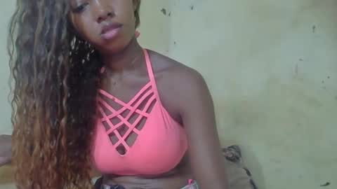 Snapshot of rasoanirinaa chatting on 05.02.26 rasoanirinaa online show from 05.02.26