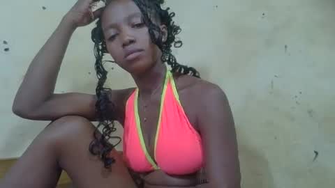 Snapshot of rasoanirinaa chatting on 05.14.26 rasoanirinaa online show from 05.14.26