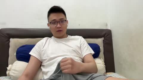 randomnaut online show from 01.09.25