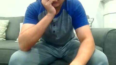 Snapshot of raulsub7 chatting on 01.12.26 7 in size online show from 01.12.26