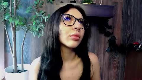 Raven Foxxy online show from 02.19.26