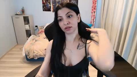 raven_haired_goddess online show from 04.21.26