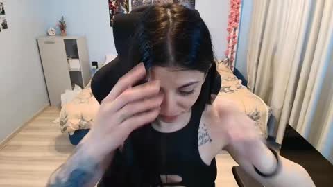 raven_haired_goddess online show from 05.04.26