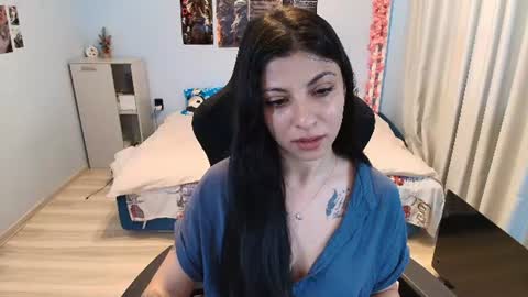 Snapshot of raven_haired_goddess chatting on 06.16.26 raven_haired_goddess online show from 06.16.26