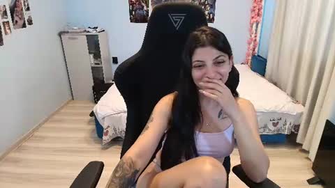 raven_haired_goddess online show from 07.24.26