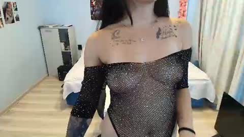 raven_haired_goddess online show from 07.28.26