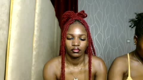 Snapshot of raven_luxe chatting on 06.20.26 Raven online show from 06.20.26