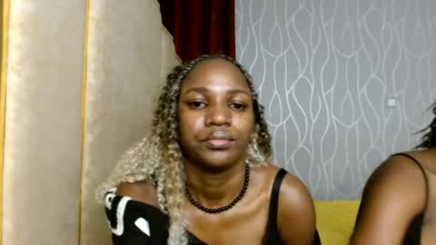 Snapshot of raven_luxe chatting on 07.03.26 Raven online show from 07.03.26